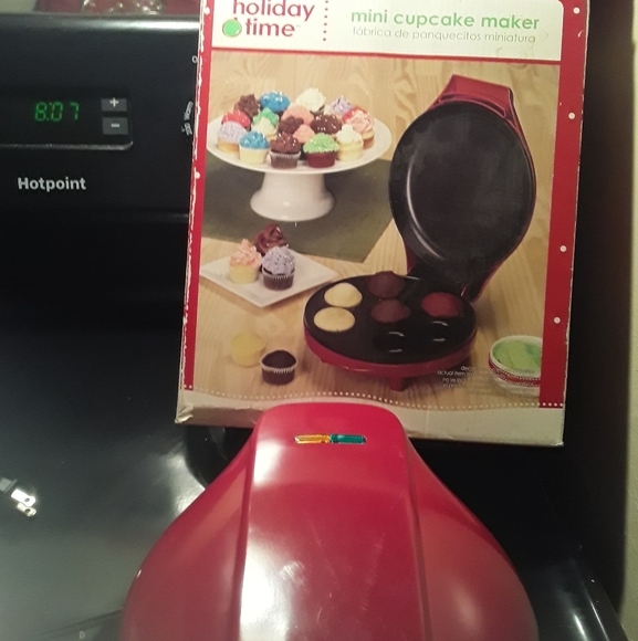 Mini cupcake maker - Picture 2 of 3